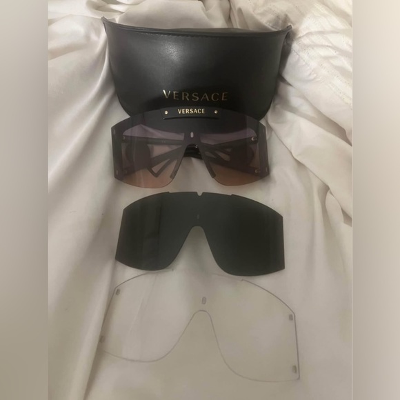 Versace sunglasses - Picture 1 of 1